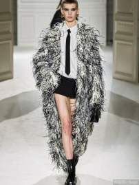 Picture of Valentino Handbags _SKUfw142089841fw